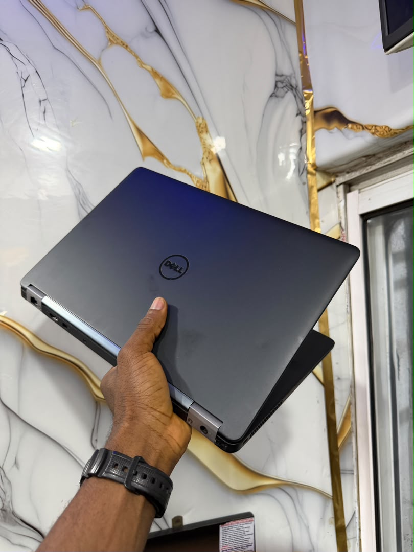 Dell Latitude 5470 14" Core i5 Laptop - 8GB RAM, 256GB SSD, Windows 11